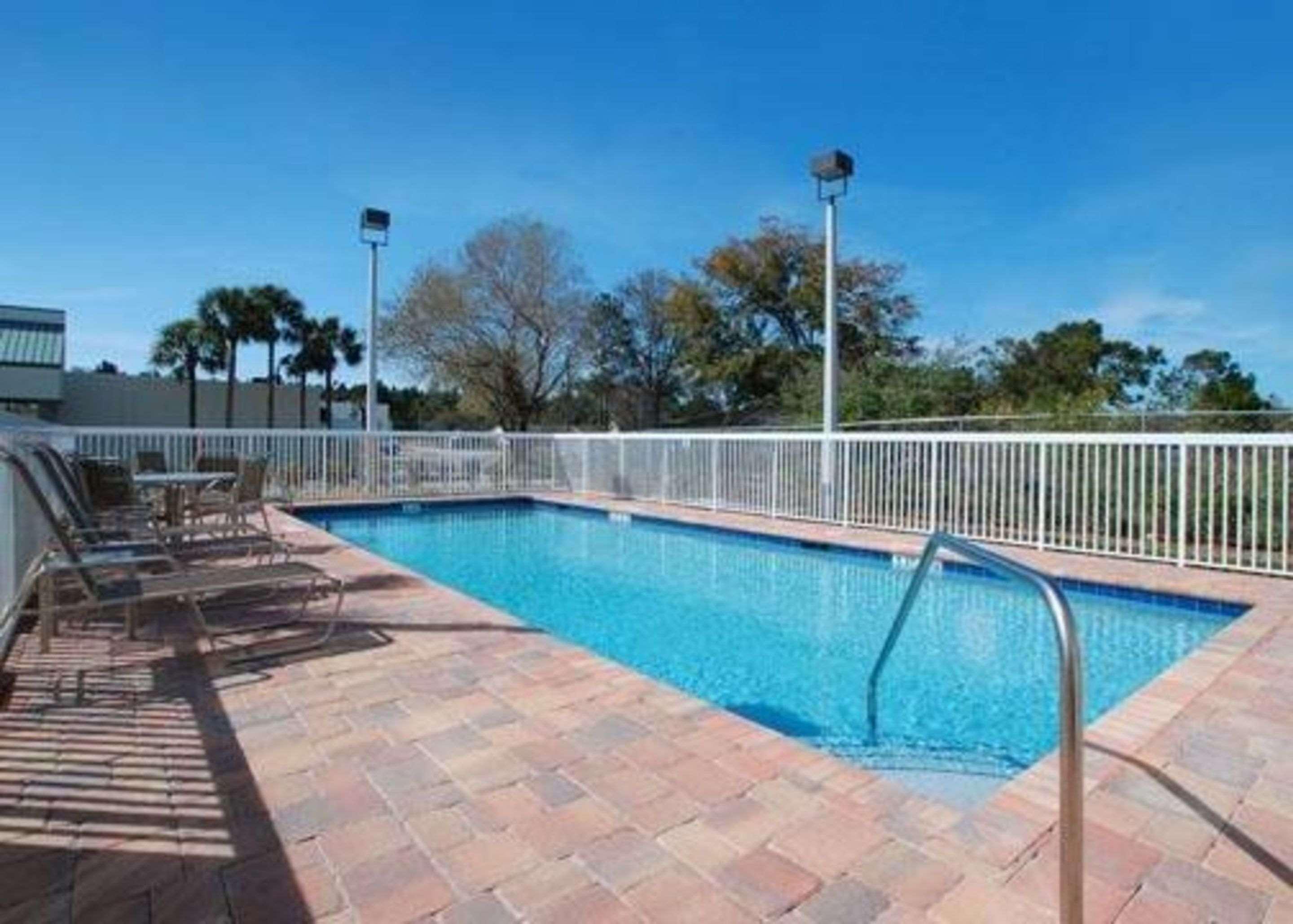 Comfort Suites Palm Bay - Melbourne Zewnętrze zdjęcie